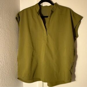 Figs Women’s Scrubs Set